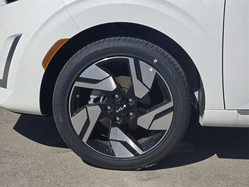 New 2025 Kia Soul GT-Line image 8