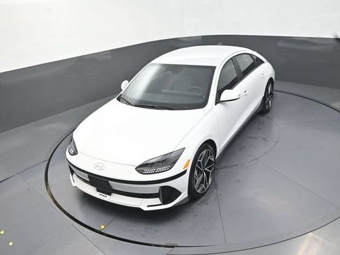 New 2025 Hyundai Ioniq 6 SEL AWD/4WD image 23