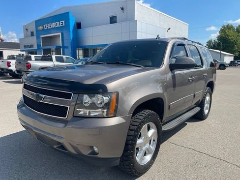 Used 2011 Chevrolet Tahoe LT AWD/4WD image 2