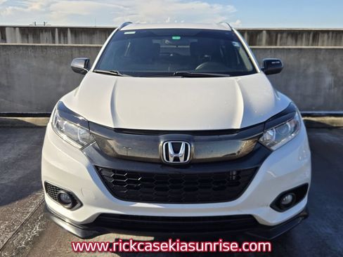 Used 2021 Honda HR-V Sport image 4