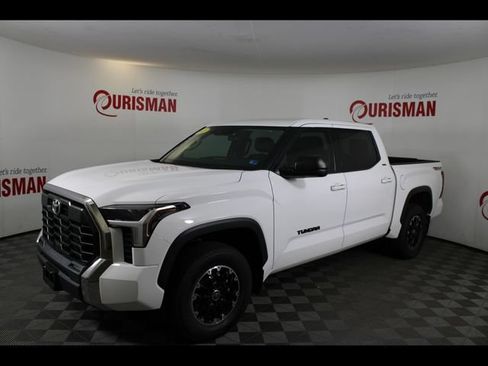 Used 2023 Toyota Tundra SR5 w/ TRD Off-Road Premium Package AWD/4WD image 4