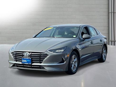 Used 2023 Hyundai Sonata SE w/ Preferred Accessory Package image 4