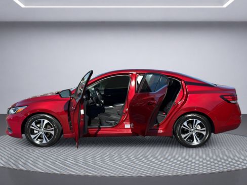 Used 2021 Nissan Sentra SV FWD image 14
