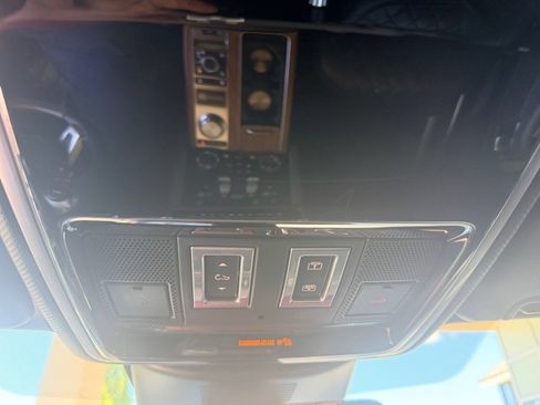 Used 2019 Land Rover Range Rover LWB SV Autobiography AWD/4WD image 15