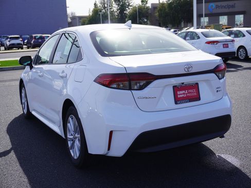 New 2026 Toyota Corolla XLE image 8