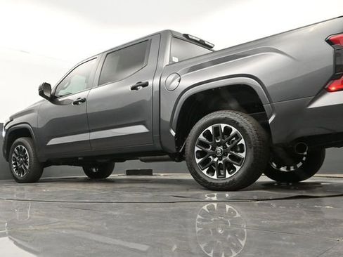 Used 2025 Toyota Tundra SR w/ SR Tow Package AWD/4WD image 25