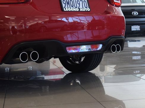 Used 2020 FIAT 124 Spider Abarth w/ Convenience Group RWD image 27