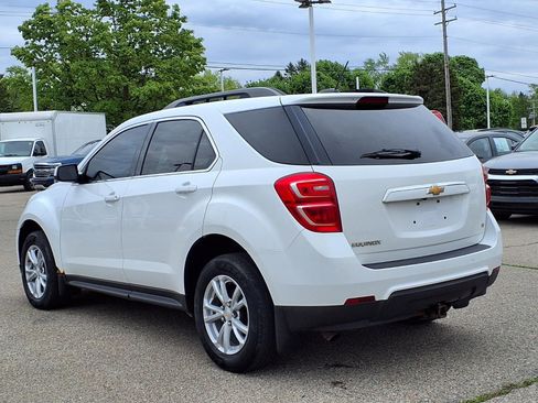 Used 2017 Chevrolet Equinox LT w/ Convenience Package FWD image 7