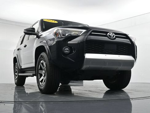 Used 2023 Toyota 4Runner TRD Off-Road Premium AWD/4WD image 37