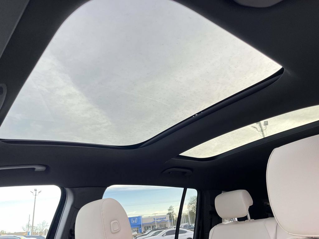 Certified 2026 Mercedes-Benz GLB 250 4MATIC image 22