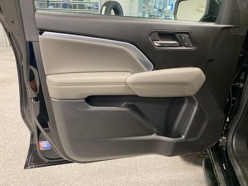 New 2026 Chevrolet Colorado ZR2 w/ Technology Package image 25