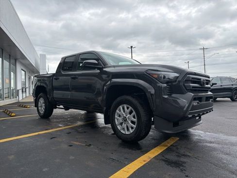 New 2026 Toyota Tacoma SR5 AWD/4WD image 9