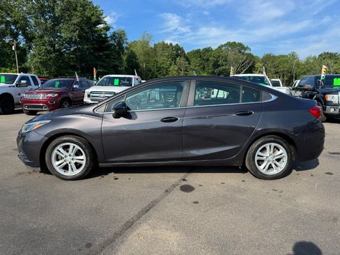 Used 2016 Chevrolet Cruze LT w/ LT True North Edition FWD image 2