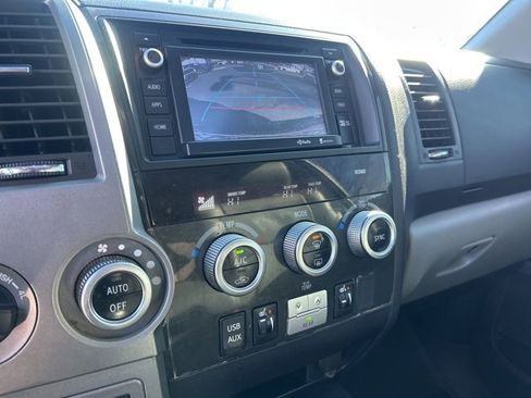 Used 2015 Toyota Sequoia Limited image 25