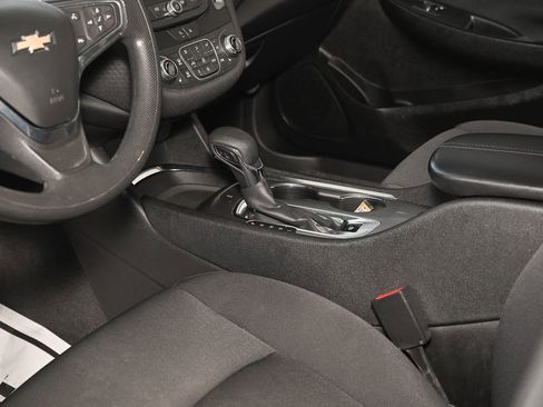 Used 2024 Chevrolet Malibu LT FWD image 36