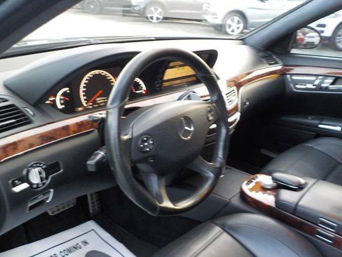 Used 2009 Mercedes-Benz S 63 AMG w/ Premium 2 Pkg image 10
