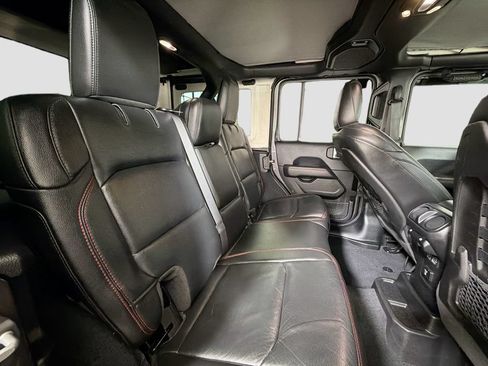 Used 2019 Jeep Wrangler Unlimited Rubicon AWD/4WD image 27