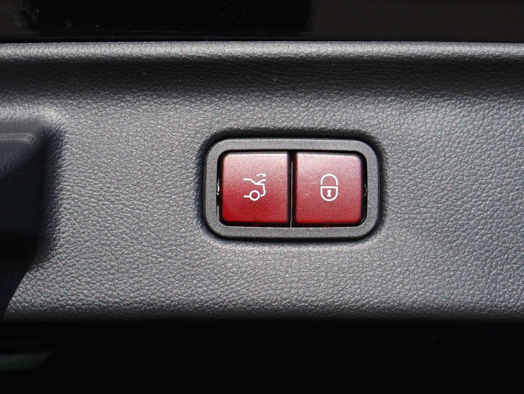 Certified 2022 Mercedes-Benz S 500 4MATIC image 18