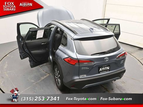 Used 2023 Toyota Corolla Cross XLE w/ Convenience Package AWD/4WD image 33
