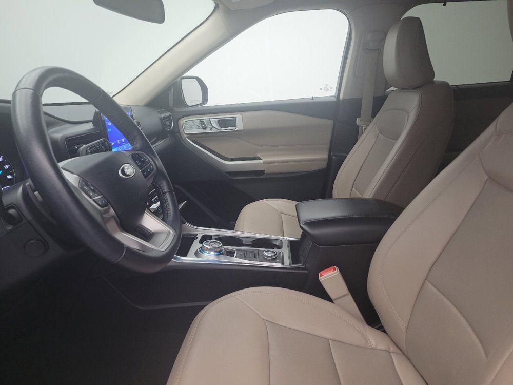 Used 2021 Ford Explorer Limited w/ Hybrid Equipment Group 310A AWD/4WD image 17