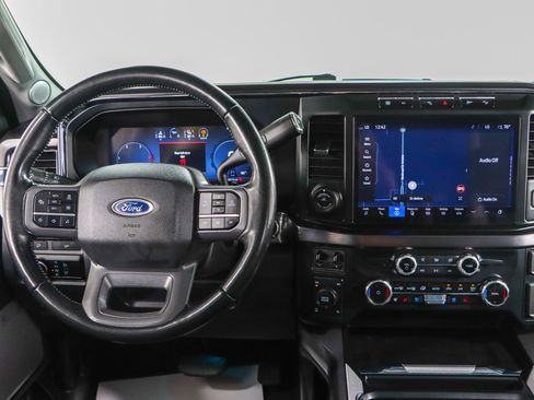 Used 2023 Ford F250 Lariat w/ Lariat Ultimate Package AWD/4WD image 19