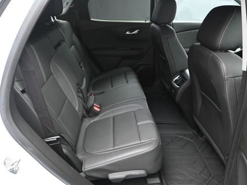 Used 2024 Chevrolet Blazer LT w/ LPO, Floor Liner Package FWD image 35