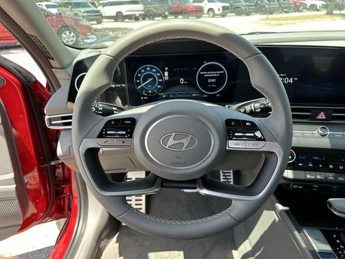 New 2025 Hyundai Elantra SEL FWD image 27