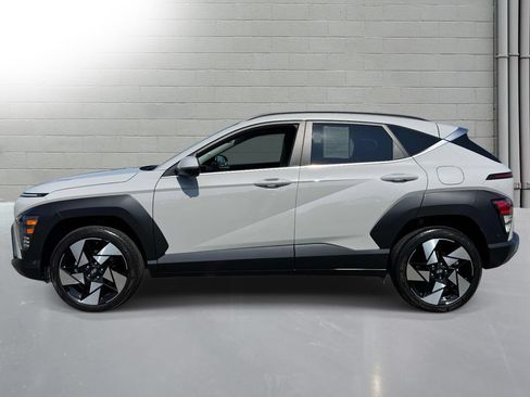 Used 2024 Hyundai Kona Limited AWD/4WD image 5