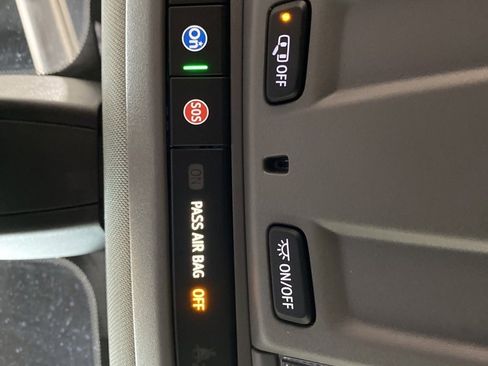 Used 2021 Chevrolet Silverado 1500 Custom Trail Boss image 16