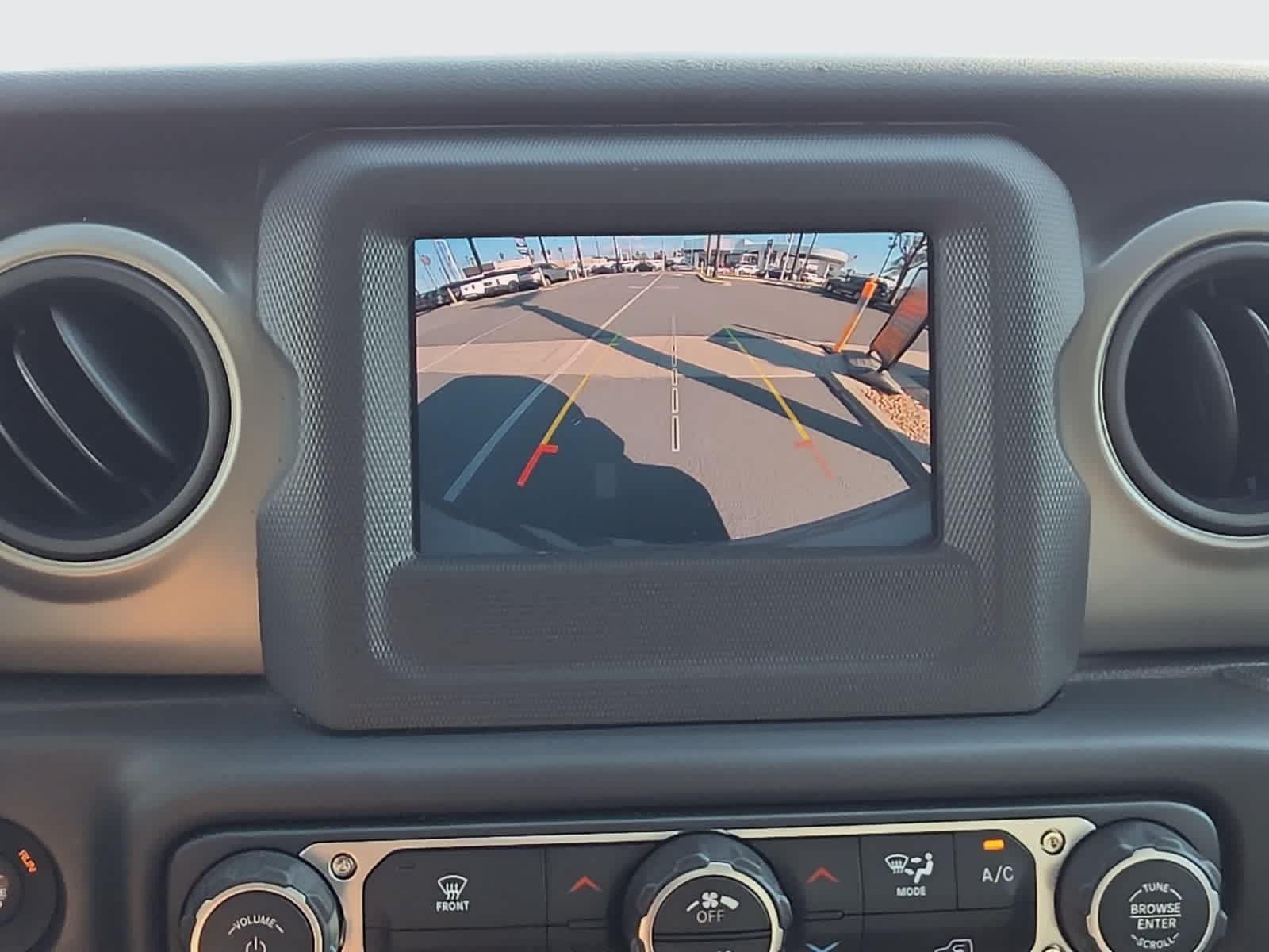 Used 2018 Jeep Wrangler Unlimited Sport S AWD/4WD image 18