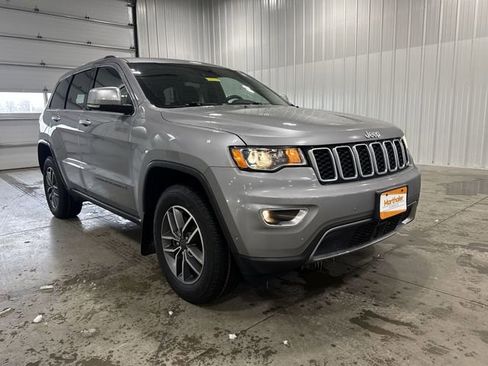 Used 2021 Jeep Grand Cherokee Limited image 6