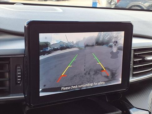 Used 2023 Ford Explorer ST-Line w/ Class IV Trailer Tow Package image 26