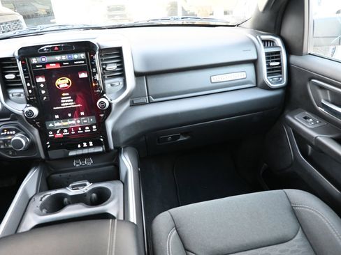 Used 2025 RAM 1500 Big Horn AWD/4WD image 29