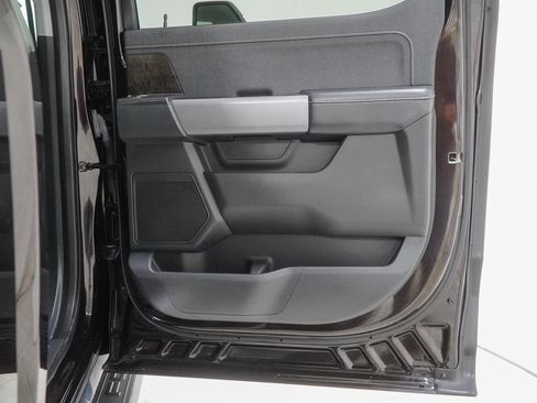 Used 2021 Ford F150 Lariat w/ Max Trailer Tow Package image 47