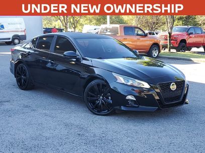 Certified 2022 Nissan Altima 2.5 SR w/ Midnight Edition Package