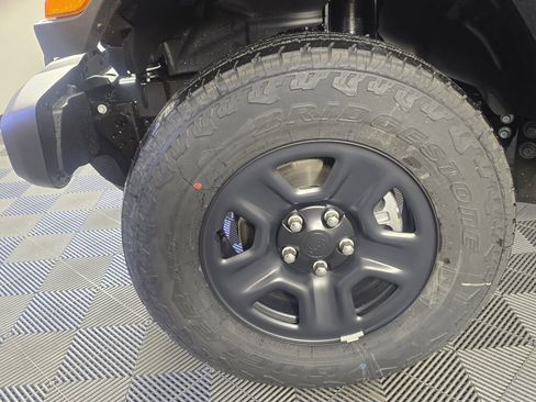 New 2026 Jeep Gladiator Sport image 11