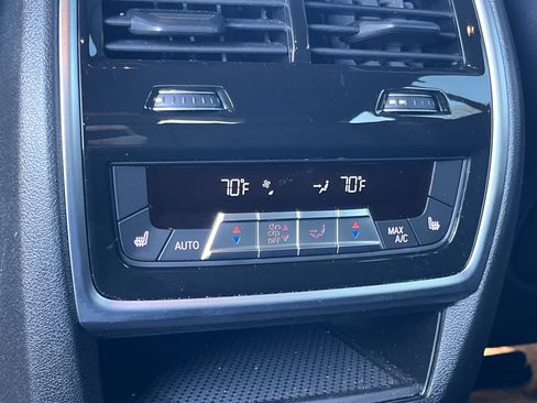 Used 2026 BMW X6 M60i image 23