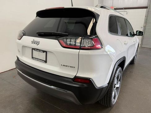 Used 2019 Jeep Cherokee Limited FWD image 5