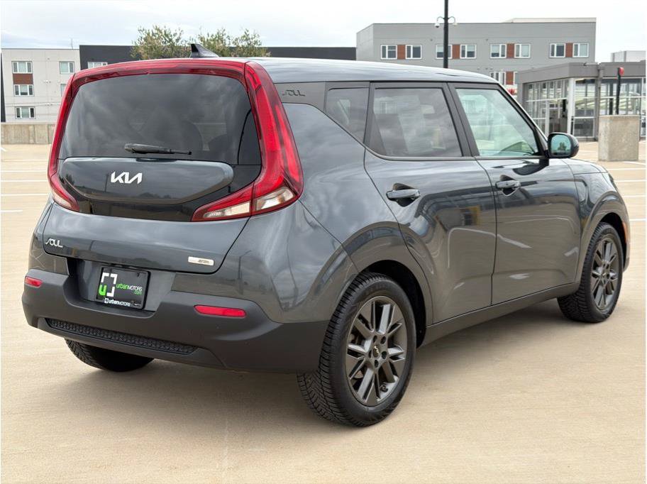 Used 2022 Kia Soul EX FWD image 8