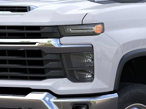 New 2026 Chevrolet Silverado 3500 LT w/ Convenience Package AWD/4WD image 11