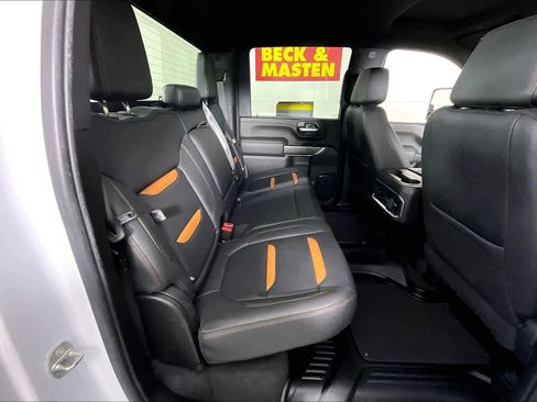 Used 2022 GMC Sierra 2500 AT4 w/ Gooseneck/5TH Wheel Package image 18