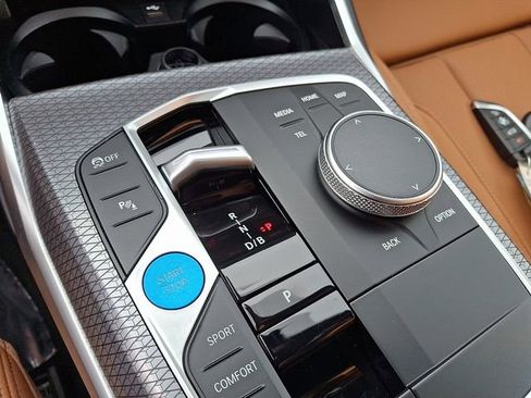 Certified 2025 BMW i4 xDrive40i w/ Premium Package image 17