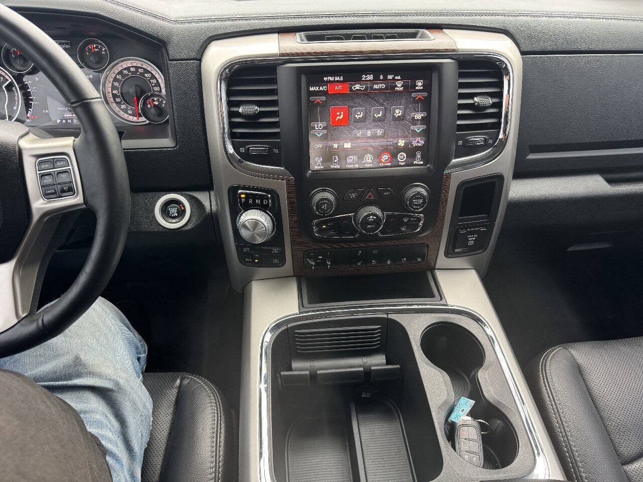 Used 2016 RAM 1500 Laramie w/ Convenience Group AWD/4WD image 15