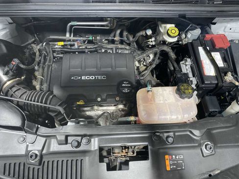 Used 2018 Chevrolet Trax LS AWD/4WD image 9