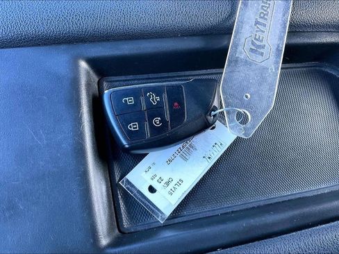 Used 2023 Chevrolet Silverado 1500 RST w/ Z71 Off-Road Package image 36