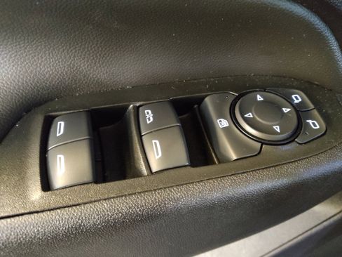 Used 2022 Chevrolet Equinox LT FWD image 27