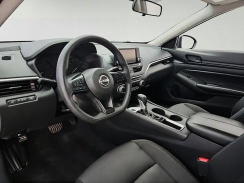 Used 2023 Nissan Altima 2.5 S FWD image 9