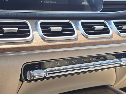 Certified 2020 Mercedes-Benz GLE 350 w/ Premium Package image 32