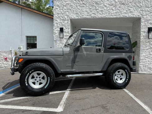 Used 2005 Jeep Wrangler X w/ Rocky Mountain Edition Group image 2
