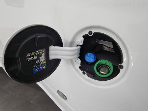 Used 2025 RAM 3500 Laramie image 35